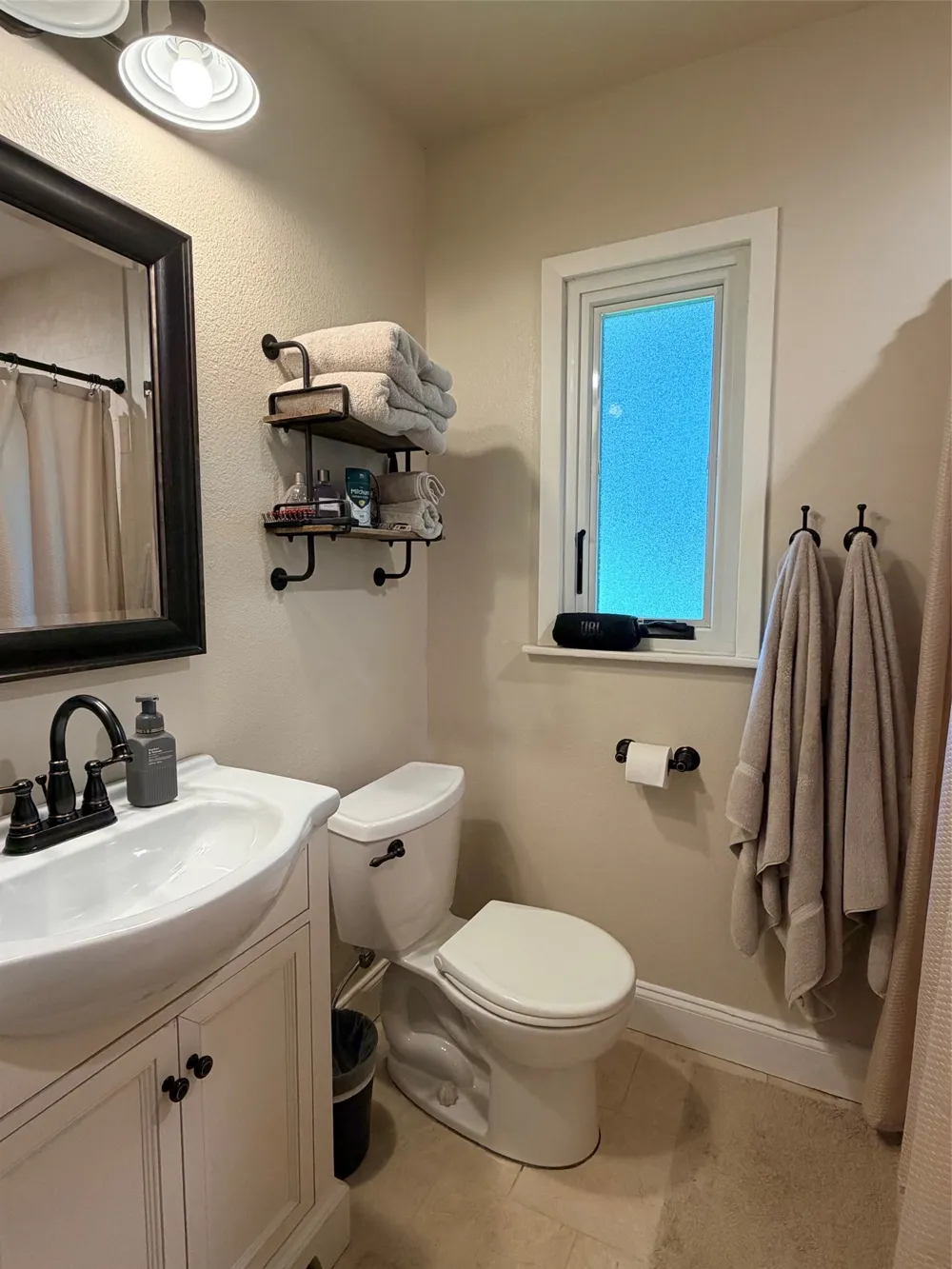 804 Elm Street Comanche, TX 76442