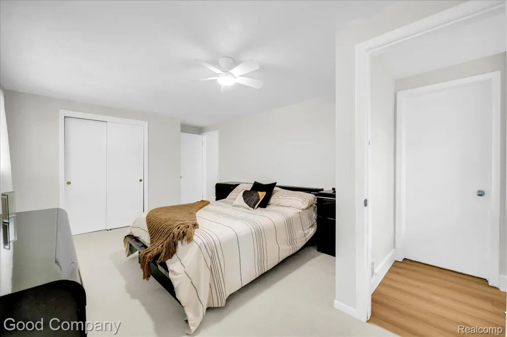 21531 Avalon Street St Clair Shores City, MI 48080