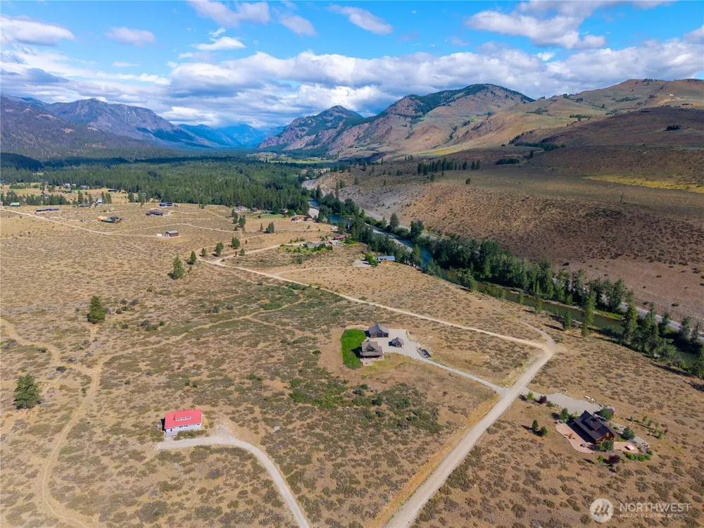 7 Arrowhead Road Winthrop, WA 98862