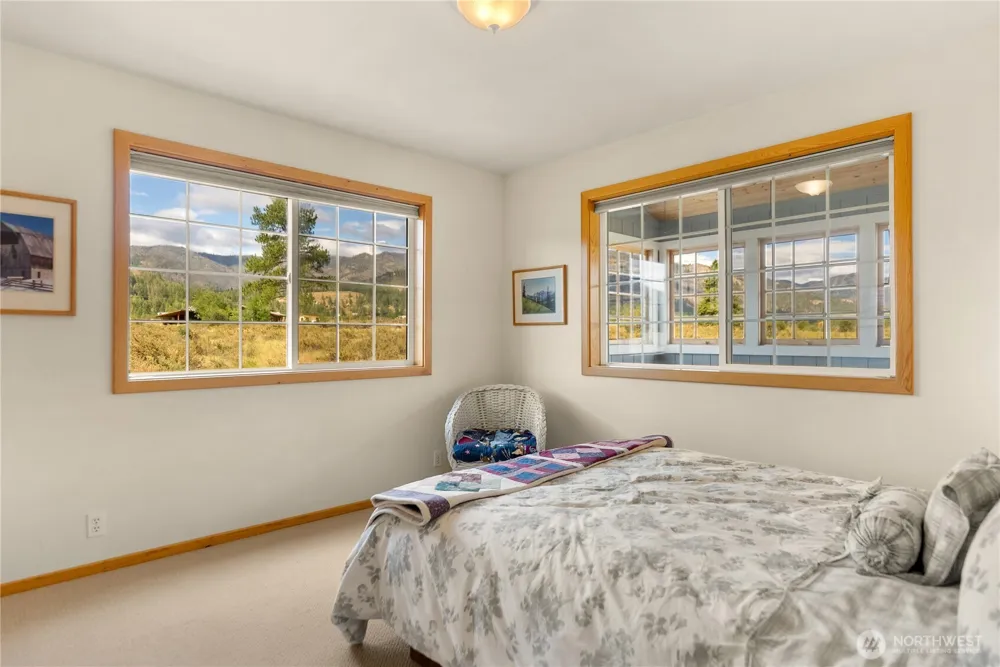 7 Arrowhead Road Winthrop, WA 98862