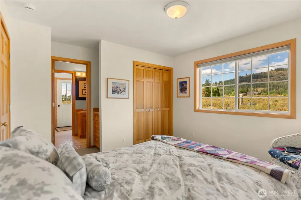 7 Arrowhead Road Winthrop, WA 98862