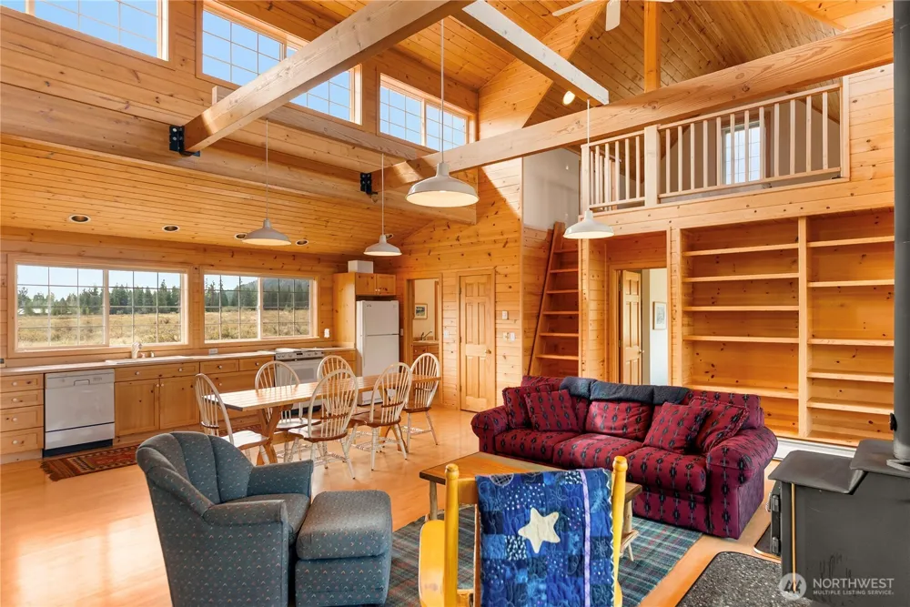 7 Arrowhead Road Winthrop, WA 98862