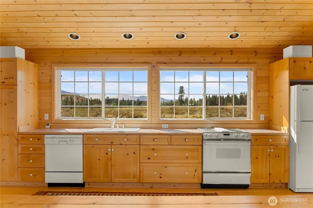 7 Arrowhead Road Winthrop, WA 98862