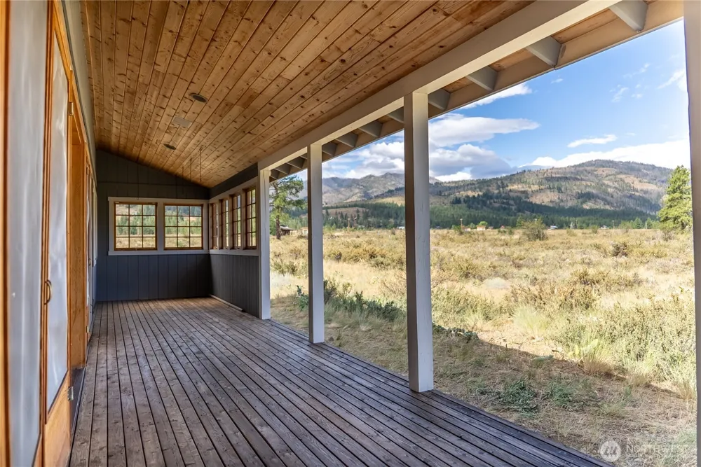 7 Arrowhead Road Winthrop, WA 98862
