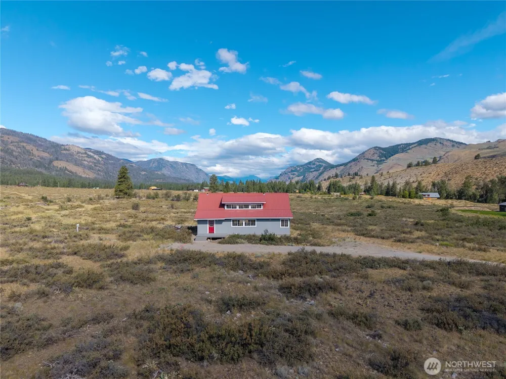 7 Arrowhead Road Winthrop, WA 98862