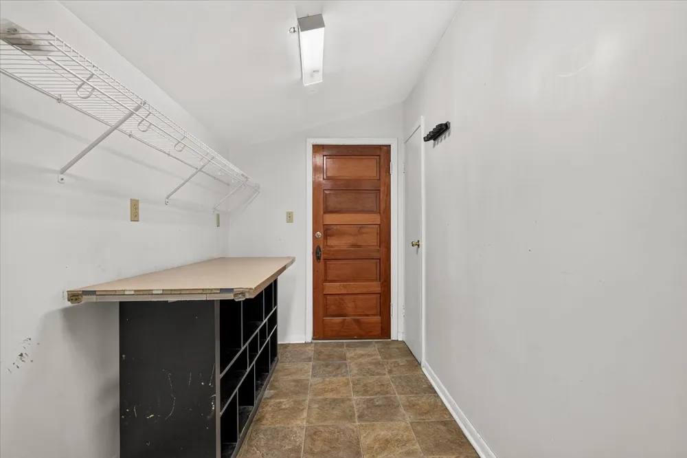 207 Hudgins Street Smithville, TX 78957