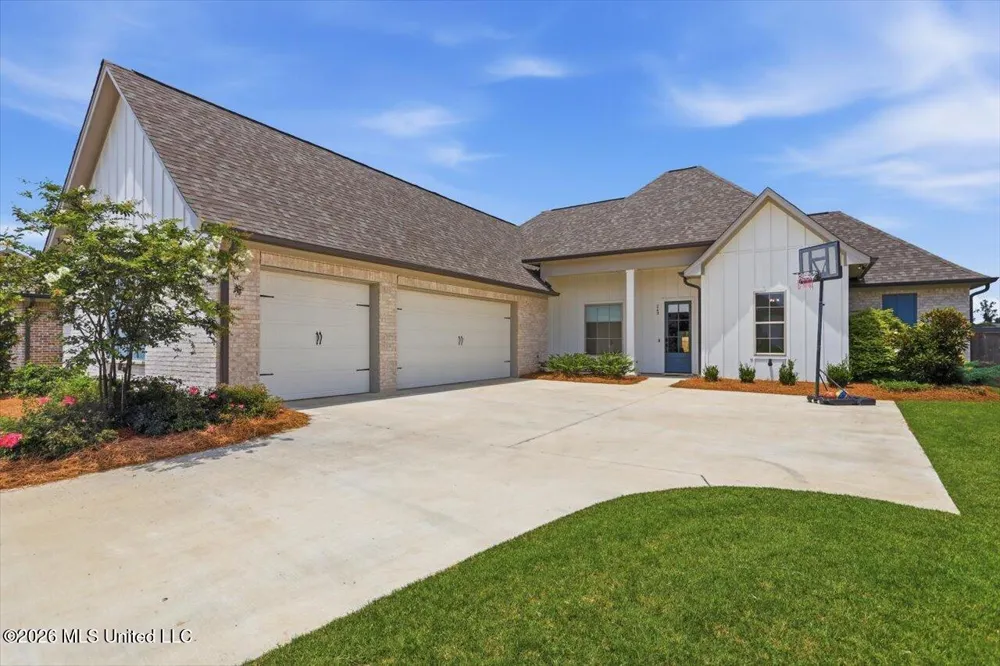 249 Bronson Bend Flowood, MS 39232