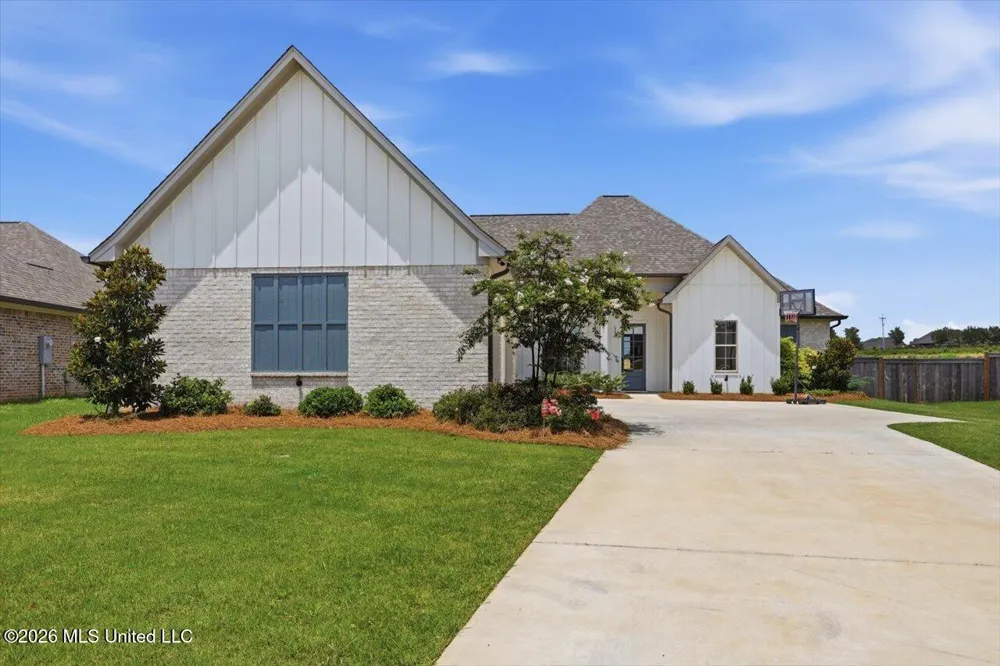 249 Bronson Bend Flowood, MS 39232