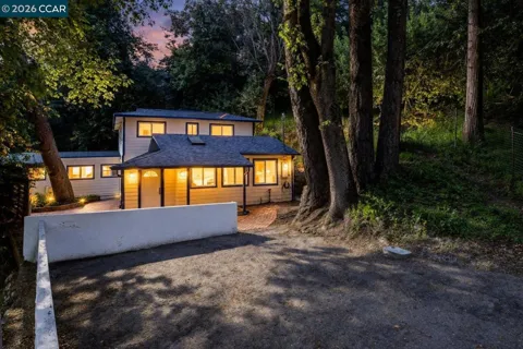 2836 Kilkare Rd