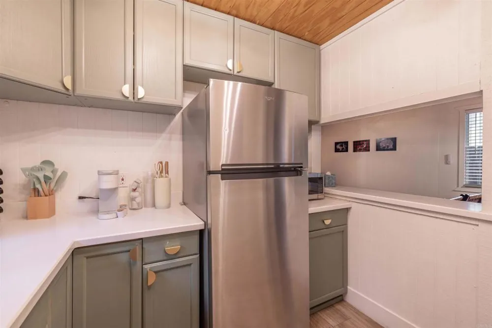 271 Leonard Ln Sugarloaf, CA 92386