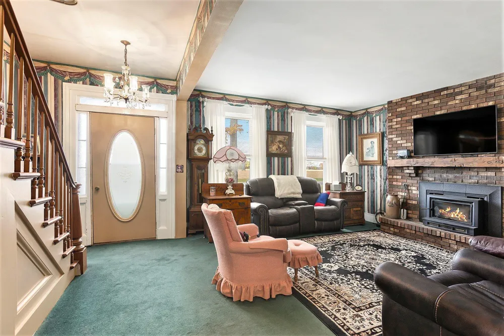 55637 Bennett Road Leonidas Township, MI 49066