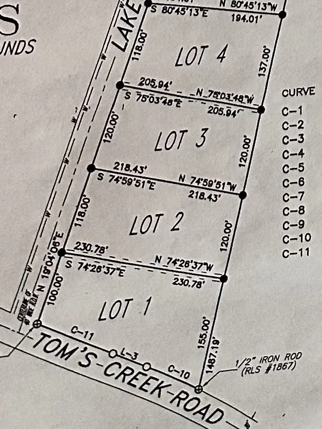 2 Toms Creek Lake Rd Linden, TN 37096