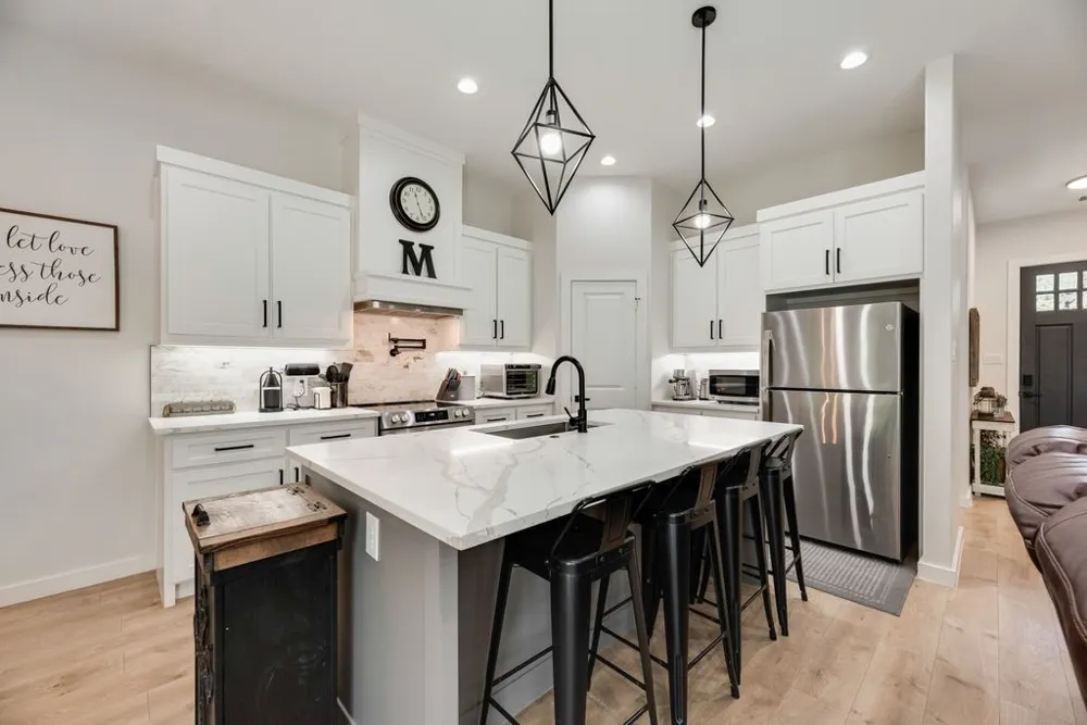 112 Indian Oaks Trail West Tawakoni, TX 75474