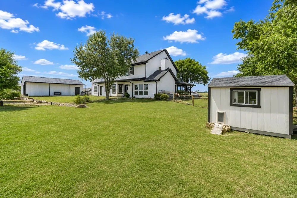 3817 Ganzer Road W Denton, TX 76207
