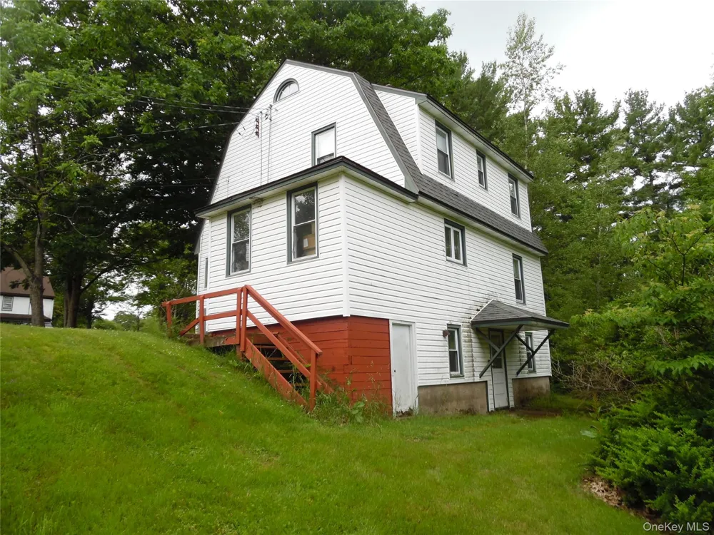 15 Cora Avenue Liberty, NY 12754
