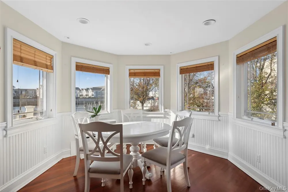4 Quebec Road Island Park, NY 11558