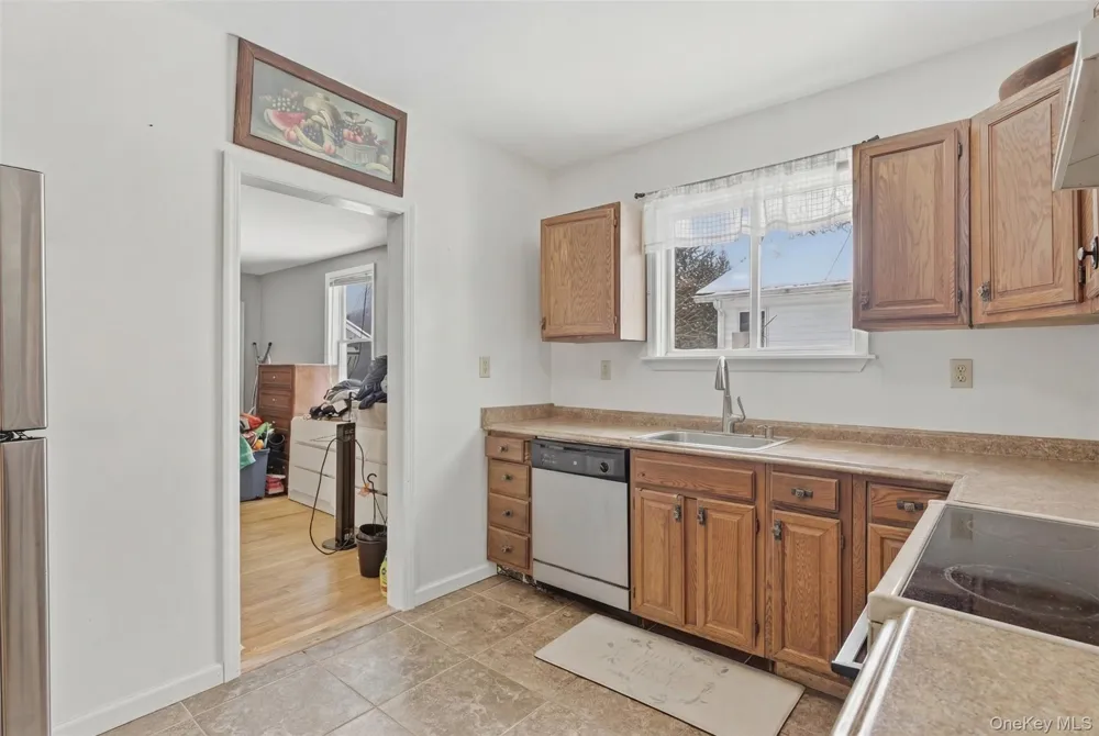 10 Maple Avenue Loch Sheldrake, NY 12779