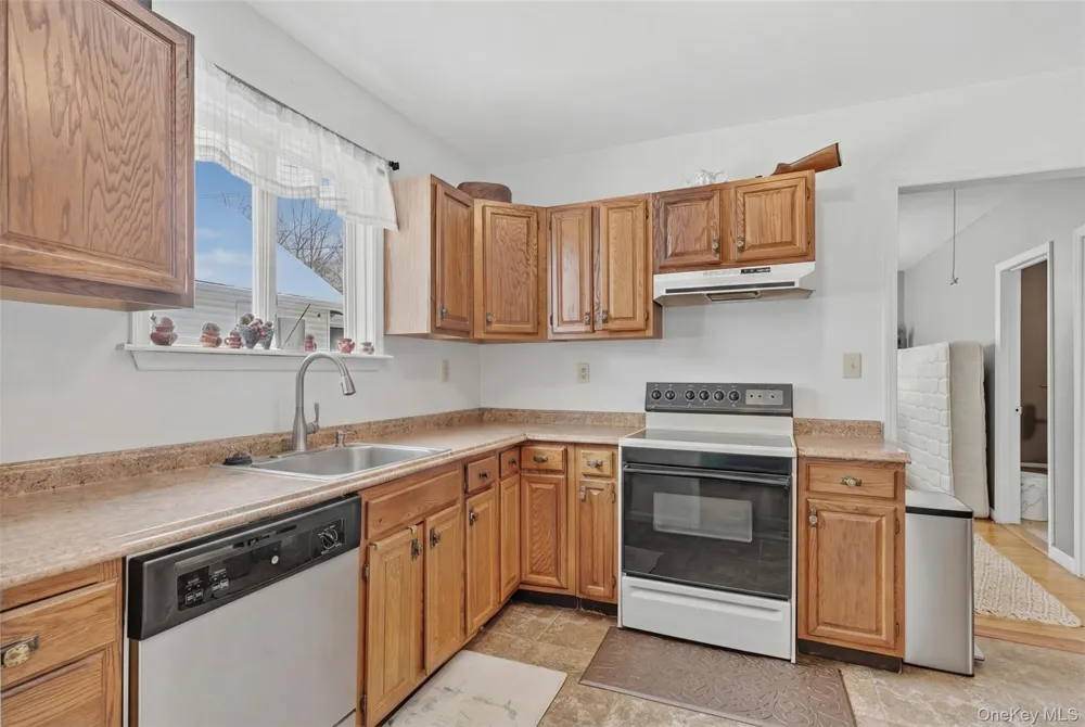 10 Maple Avenue Loch Sheldrake, NY 12779