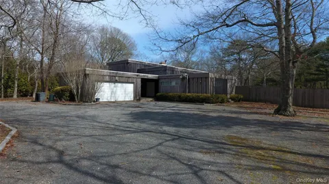 19 Fox Hollow Drive