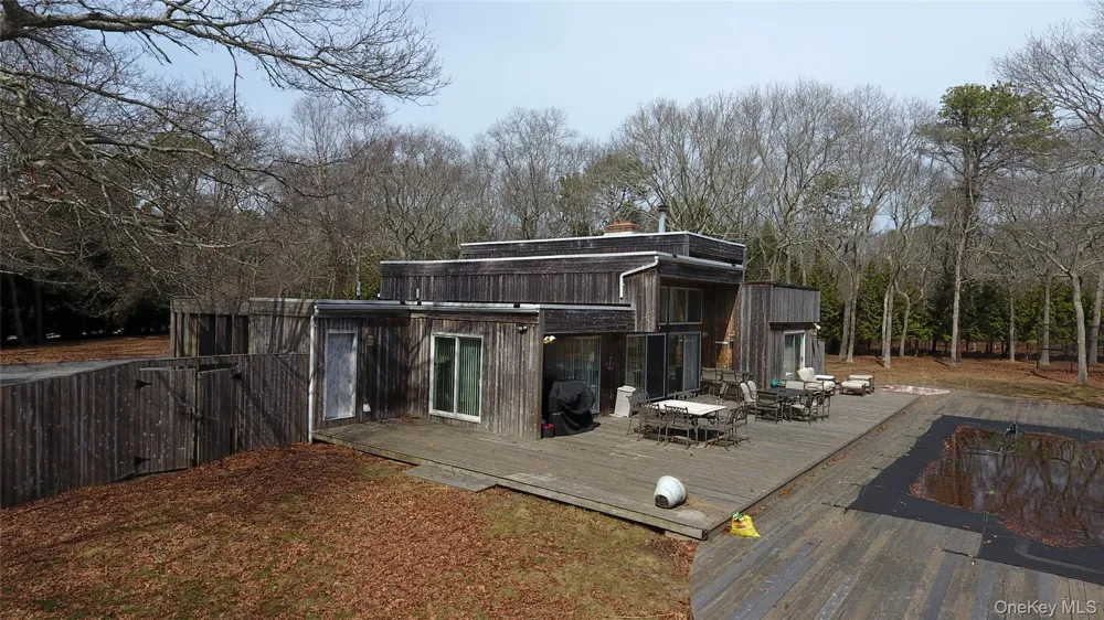19 Fox Hollow Drive East Quogue, NY 11942
