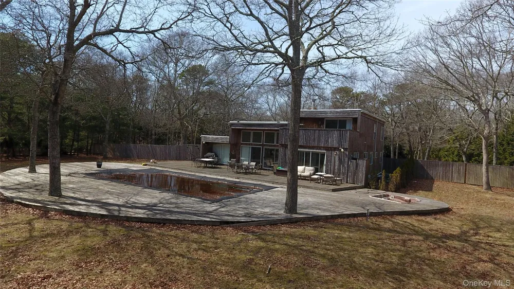 19 Fox Hollow Drive East Quogue, NY 11942