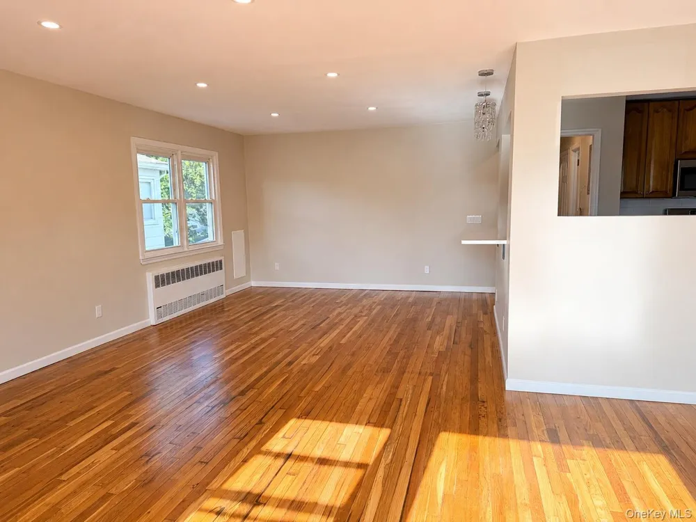 35 Gibson #2 Valley Stream, NY 11581