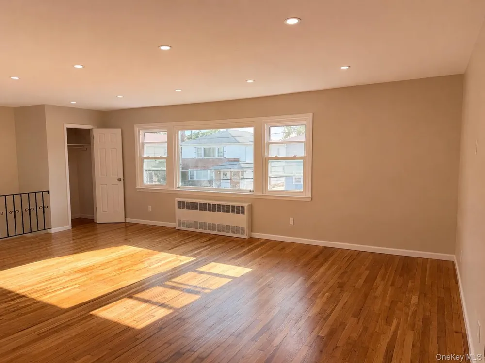35 Gibson #2 Valley Stream, NY 11581