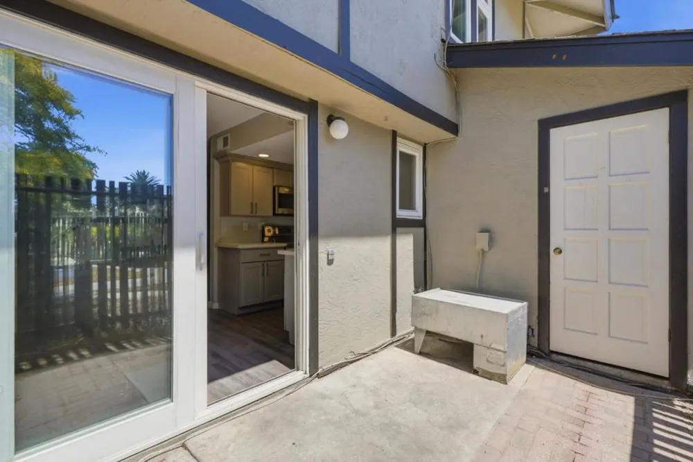 1806 Chinquapin Court #C Concord, CA 94519
