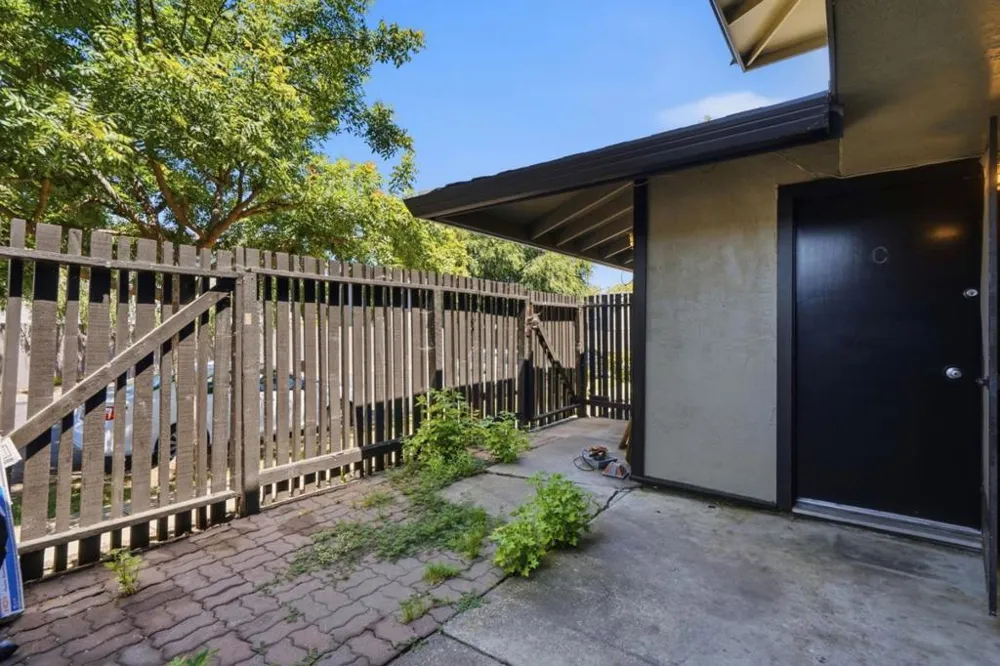 1806 Chinquapin Court #C Concord, CA 94519