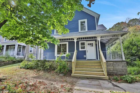 27 Tioronda Avenue #Apartment #2