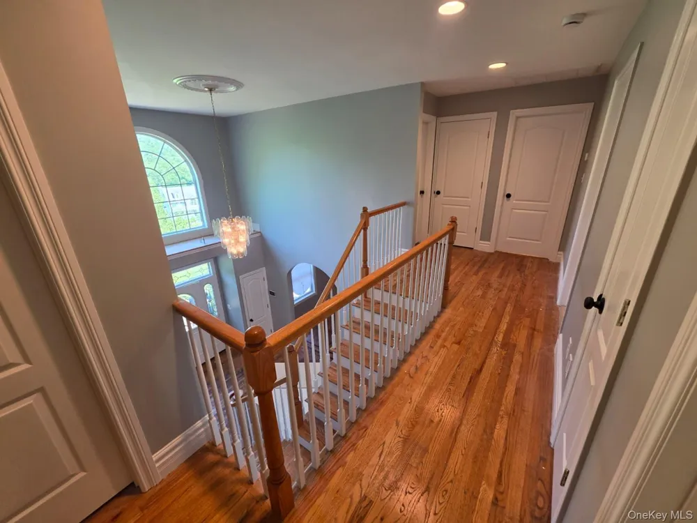 8 Brian Court Salisbury Mills, NY 12577