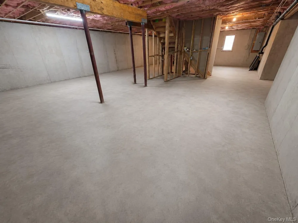 8 Brian Court Salisbury Mills, NY 12577
