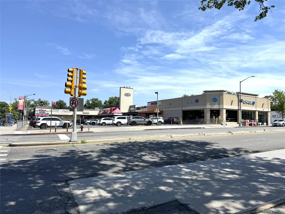141-03 Union Turnpike #3J Flushing, NY 11367