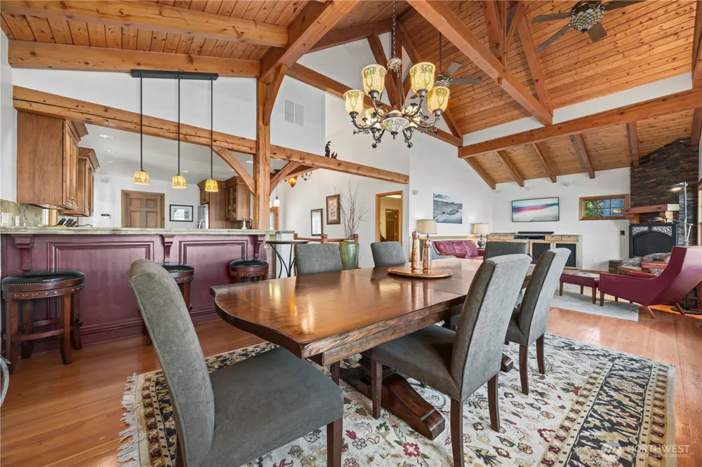 93 Lord Acres Road Chelan, WA 98816