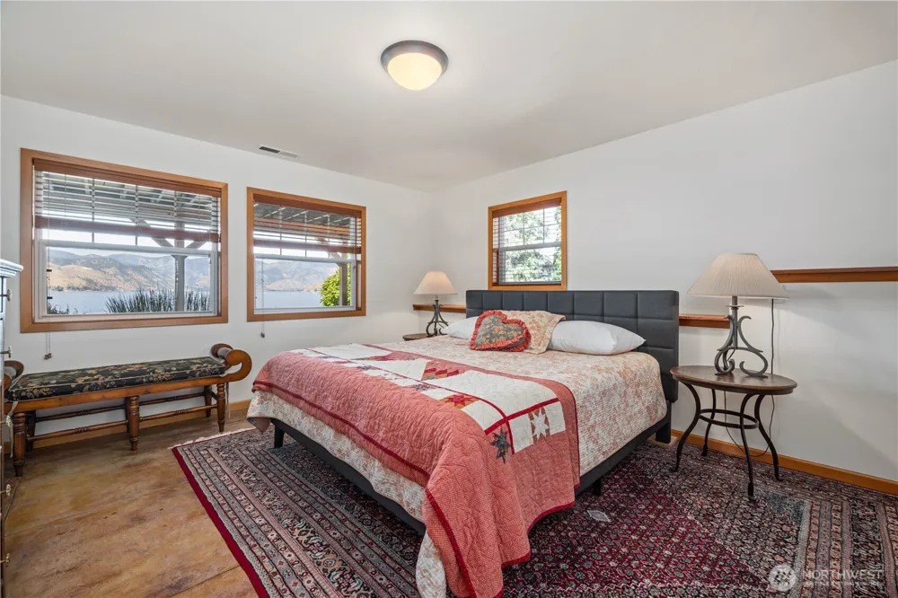93 Lord Acres Road Chelan, WA 98816