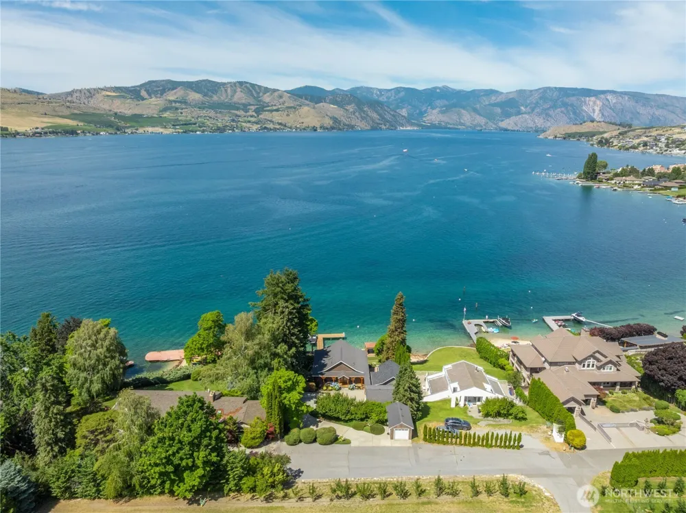 93 Lord Acres Road Chelan, WA 98816