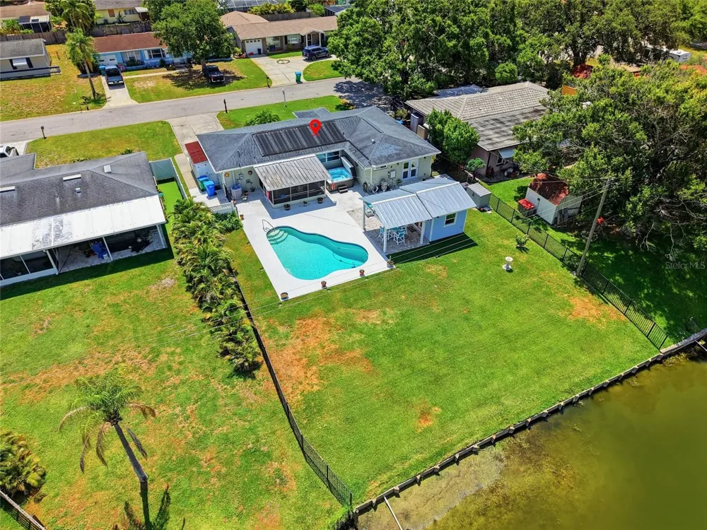 4822 60TH WAY Kenneth City, FL 33709