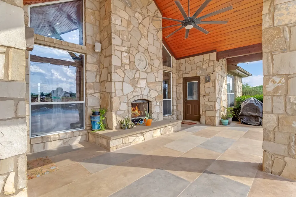106 Deep Lake Drive Liberty Hill, TX 78642