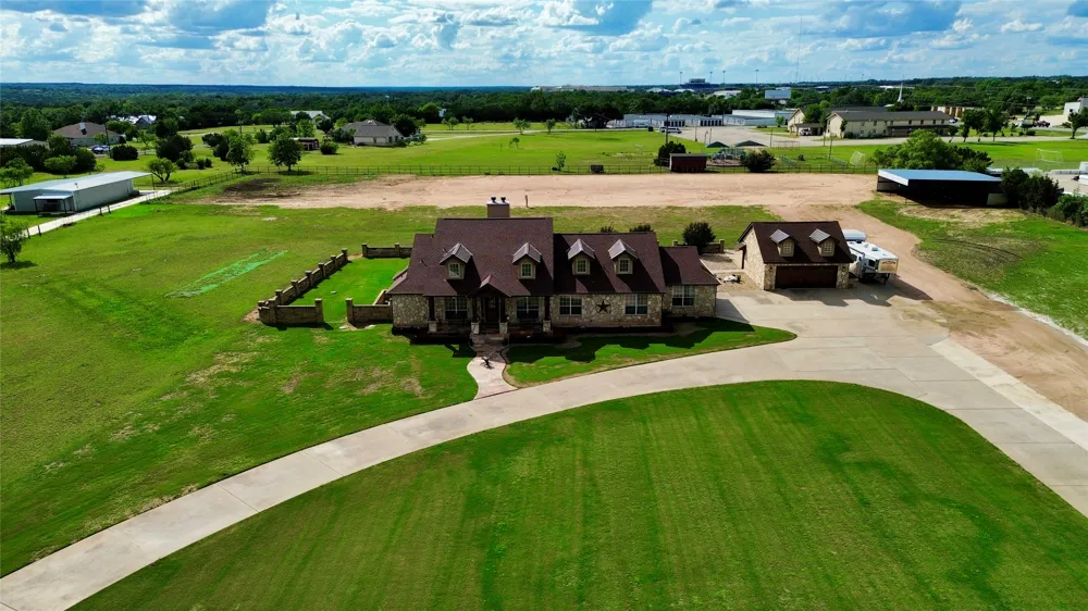 106 Deep Lake Drive Liberty Hill, TX 78642