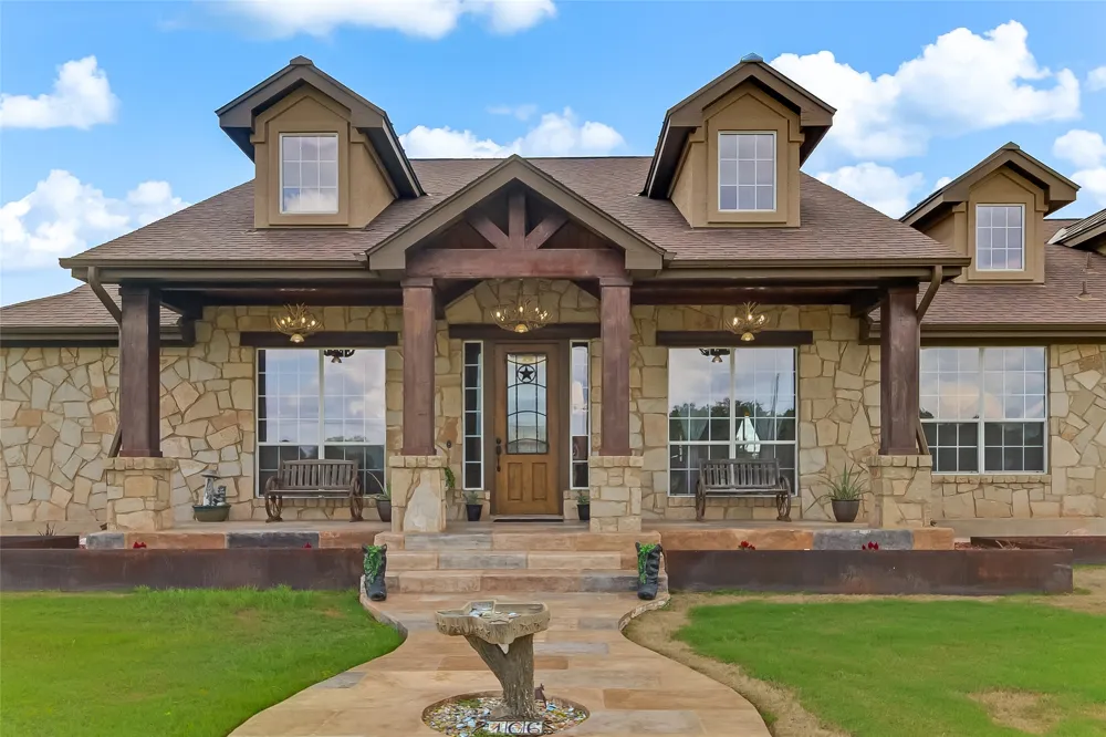 106 Deep Lake Drive Liberty Hill, TX 78642