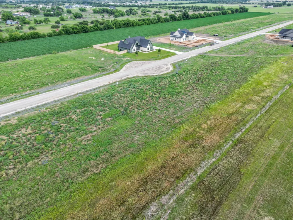 302 Lacek Mill Road China Spring, TX 76633