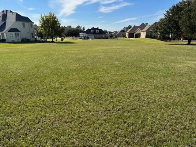 5912 Oak Leaf Court Conroe, TX 77304