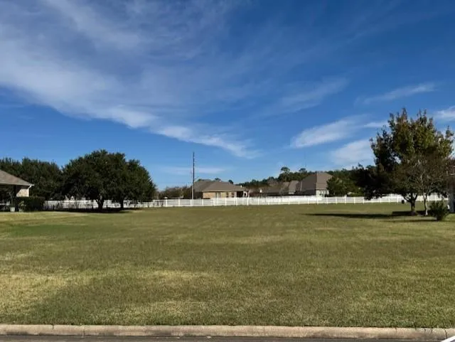 5912 Oak Leaf Court Conroe, TX 77304