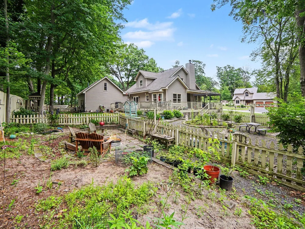 1579 Marilyn Drive Hamlin Township, MI 49431