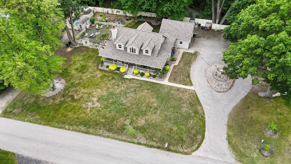 1579 Marilyn Drive Hamlin Township, MI 49431