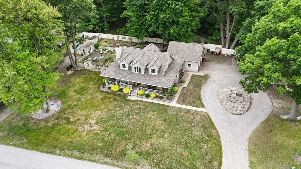 1579 Marilyn Drive Hamlin Township, MI 49431