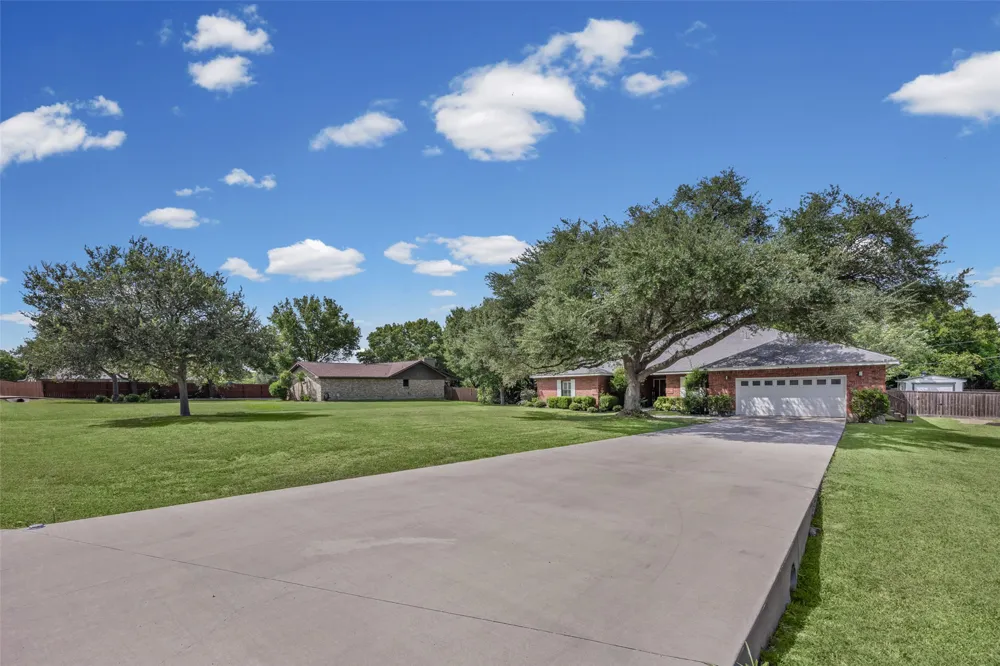 2000 Spinel Road Pflugerville, TX 78660