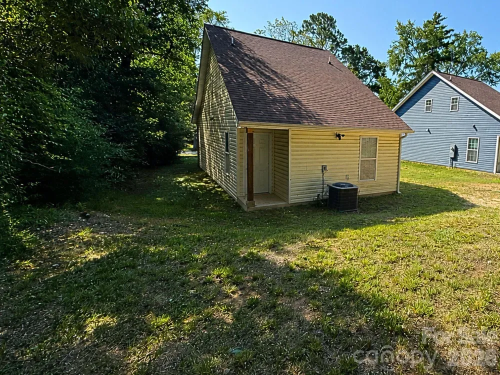 521 Johnson Street Chester, SC 29706