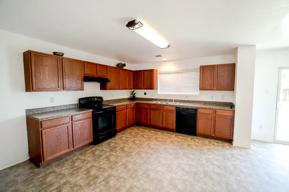 1645 Dream Catcher Way Krum, TX 76249