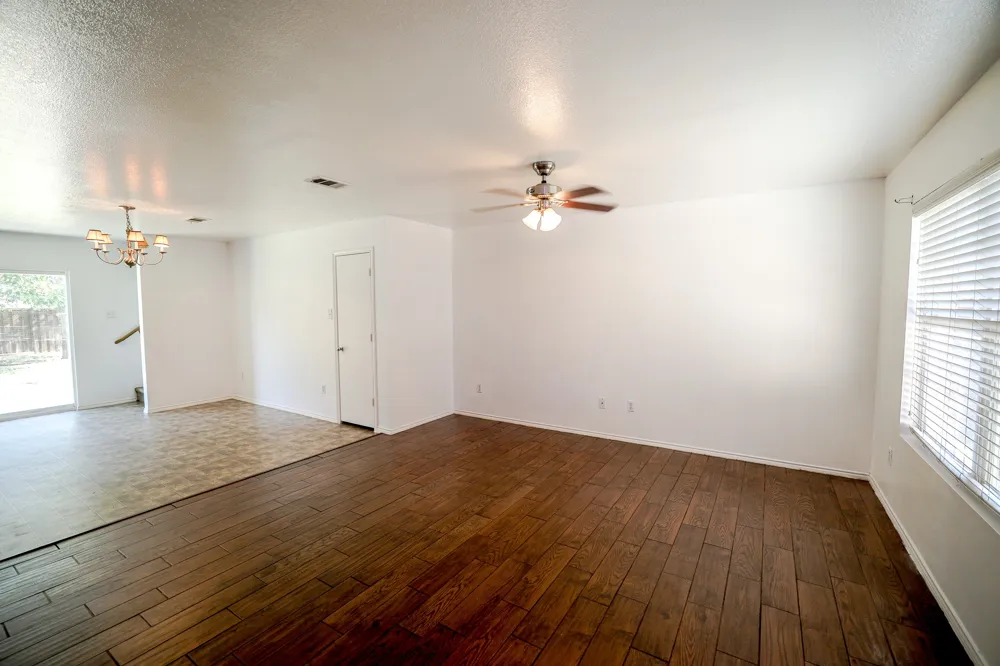 1645 Dream Catcher Way Krum, TX 76249